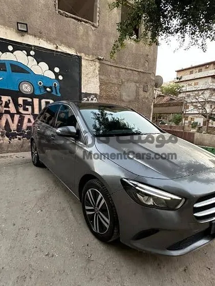 مرسيدس B180 موديل 2021 فابريكة للبيع