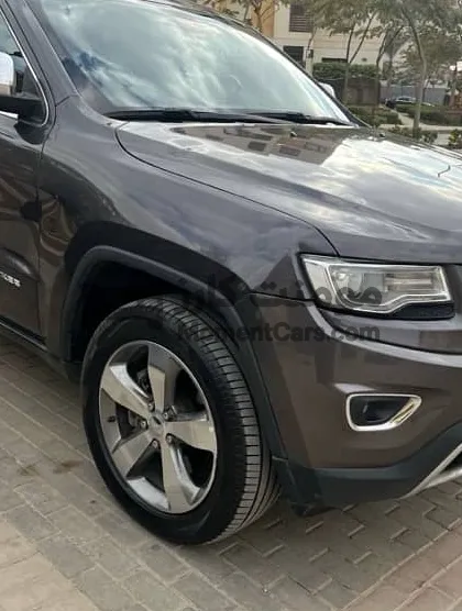 جيب جراند شيروكي 2016 حالتها ممتازة للبيع