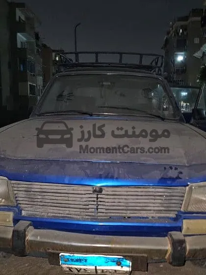 بيجو 504 موديل 1976 للبيع بناقل حركة يدوي وحالة جيدة