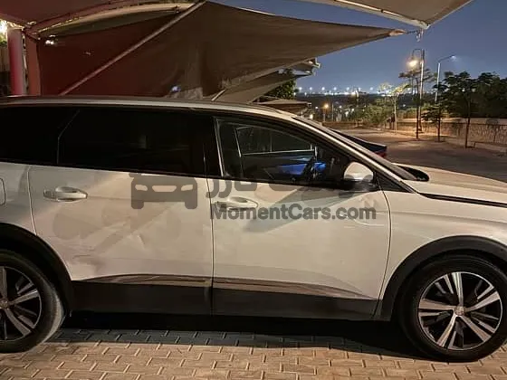 بيجو 5008 موديل 2022 مستعملة للبيع عداد 80 ألف كم