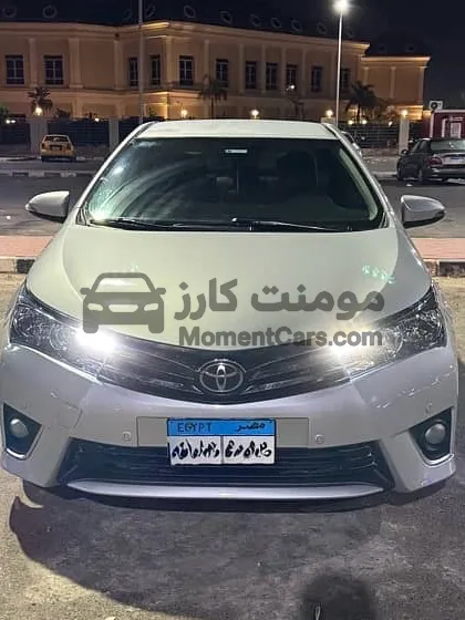 تويوتا كورولا 2014 فئة تانية اتوماتيك جلد للبيع