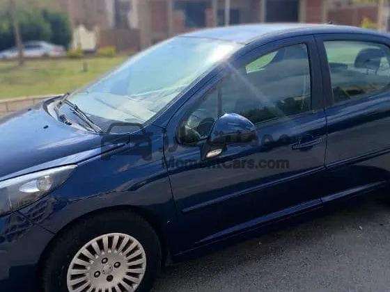 بيجو 207 موديل 2011 اوتوماتيك مستعملة للبيع