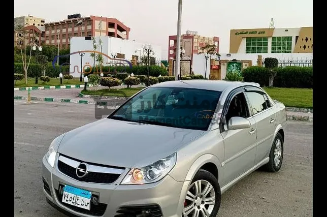اوبل فيكترا 2008 مانيوال للبيع