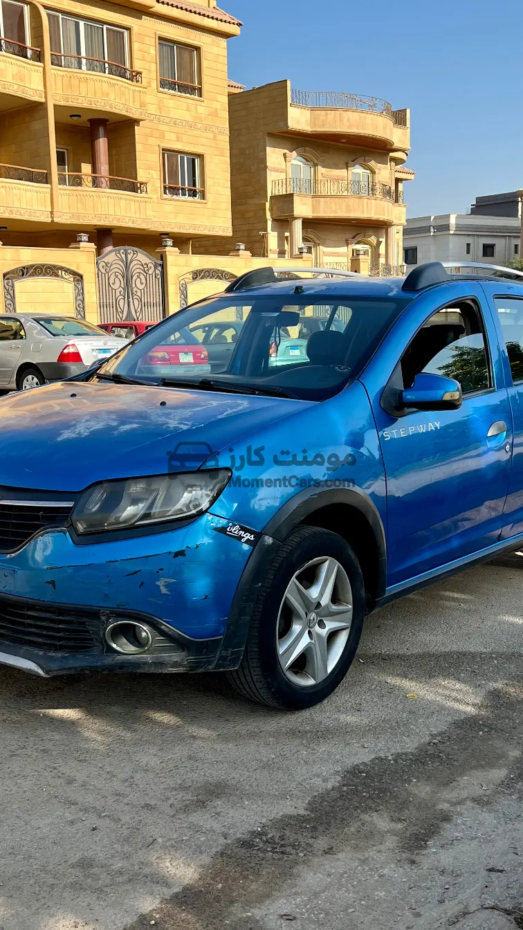 رينو سانديرو 2015 مانيوال هاتشباك بحالة ممتازة للبيع