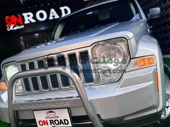 جيب شيروكي 2012 ليمتد اتوماتيك كاش أو تقسيط