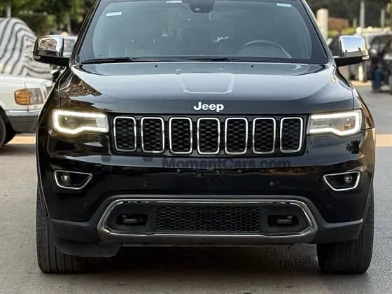 جيب جراند شيروكي 2019 فابريكة بالكامل - حالة نادرة للبيع