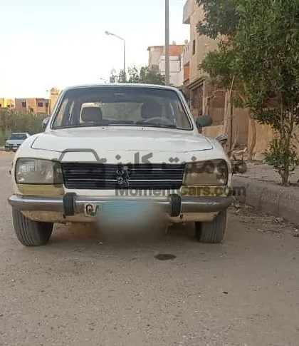 بيجو 504 موديل 1979 سيدان مانيوال للبيع