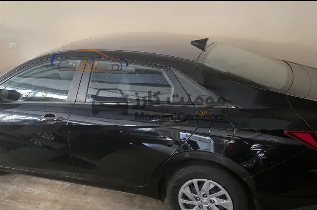 هيونداي إلنترا CN7 2022 اتوماتيك فتحة سقف