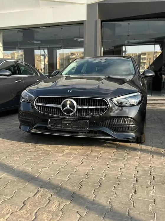 مرسيدس C180 أفانتجارد 2023 عداد 20 ألف كم للبيع