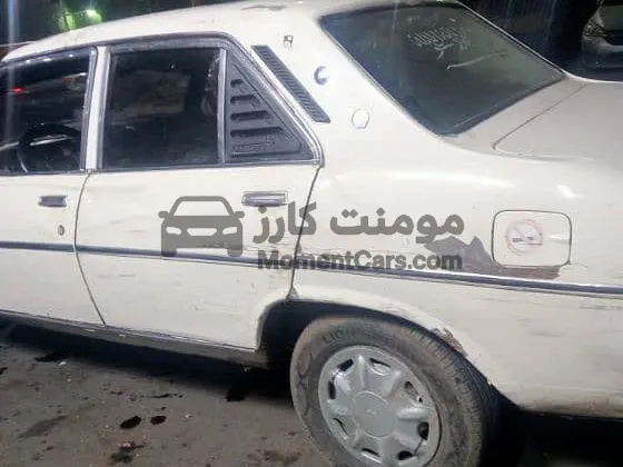 بيجو 504 موديل 1977 مكنة وعفشة ممتازة للبيع