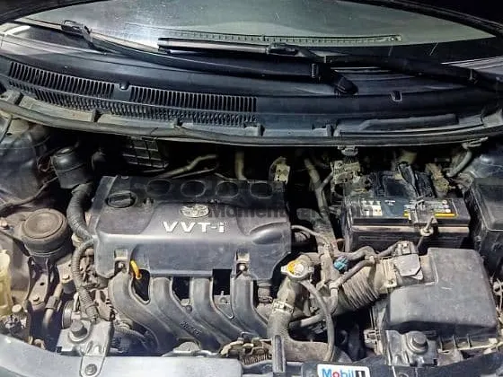 تويوتا ياريس 2006 سيدان اوتوماتيك فابريكة للبيع