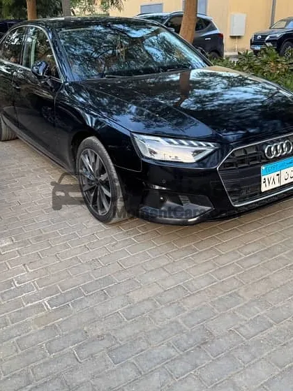 اودي A4 2022 اتوماتيك 85 ألف كم صيانات توكيل