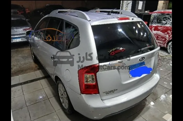 كيا كارينز 2012 اعلي فئة اتوماتيك للبيع