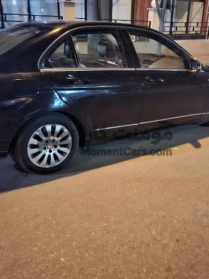 مرسيدس C200 2009 جلد فتحة سقف حالة ممتازة