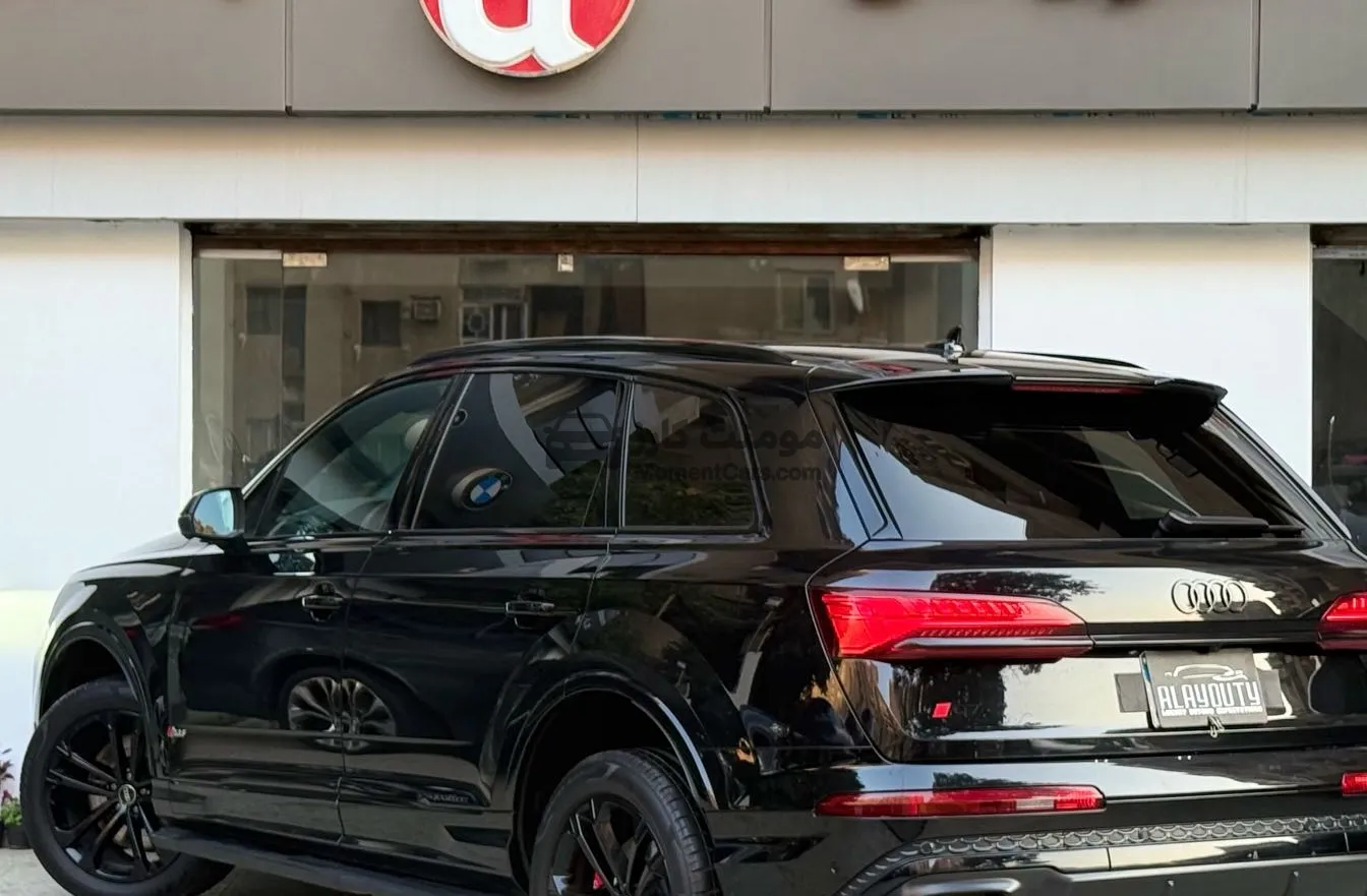 أودي Q7 S-line 2024 للبيع - ضمان الوكيل