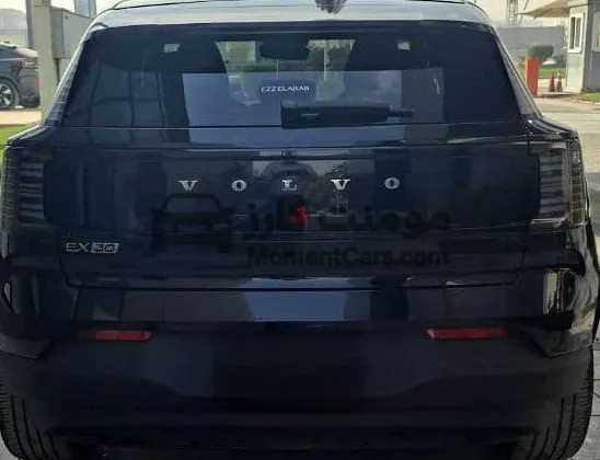 فولفو EX30 2025 كهرباء كسر زيرو للبيع