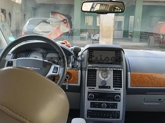 كرايسلر تاون آند كانتري 2008 اتوماتيك للبيع