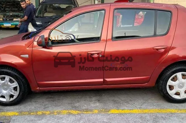 رينو سانديرو 2014 اتوماتيك حالة ممتازة