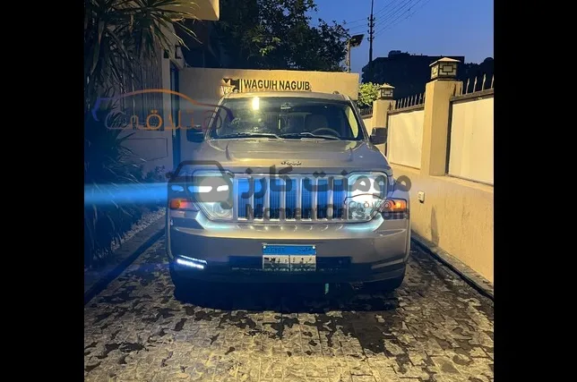 جيب شيروكي 2010 اتوماتيك للبيع