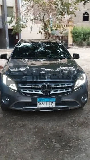 مرسيدس GLA 200 موديل 2018 فابريكة للبيع