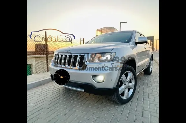 جيب جراند شيروكي 2012 اتوماتيك للبيع