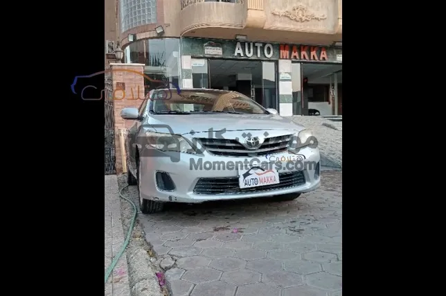 تويوتا كورولا 2011 اتوماتيك فابريكة سقف وشنطة
