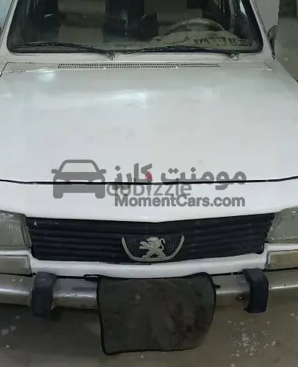 بيجو 504 موديل 1977 مستعملة للبيع بناقل حركة يدوي