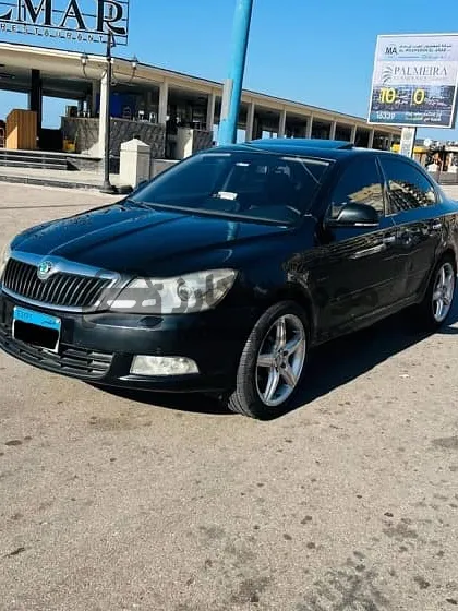 سكودا فانتازيا 2012 اتوماتيك أعلى فئة بفتحة سقف