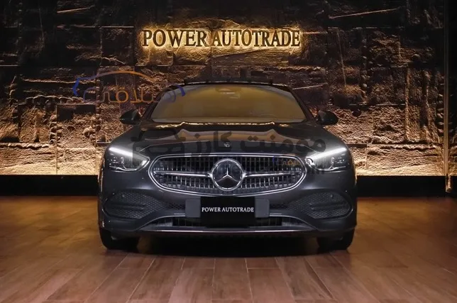 مرسيدس C180 2022 اتوماتيك 18,000 كم للبيع