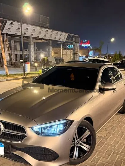 مرسيدس بنز C180 موديل 2022 بحالة الزيرو للبيع في مصر