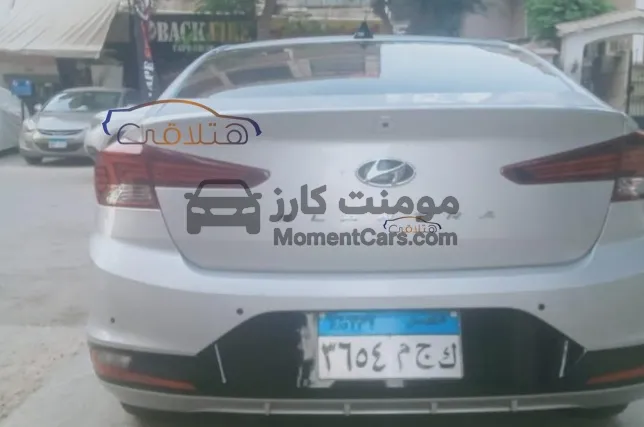 هيونداي إلنترا AD 2025 توب لاين أتوماتيك