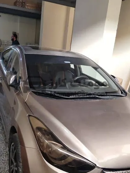 هيونداي إلنترا 2013 اتوماتيك فتحة سقف للبيع