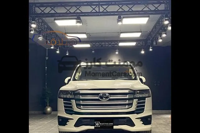 تويوتا لاند كروزر 2023 أتوماتيك للبيع