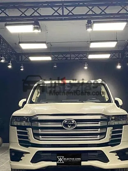 لاند كروزر GXR 2023 كسر زيرو 3500cc للبيع