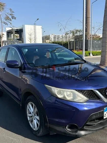 للبيع نيسان قشقاي 2015 تربو فئة تانية جلد