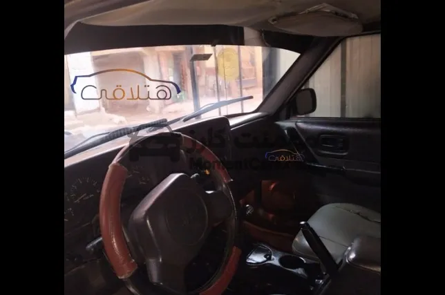 جيب شيروكي 2000 مانيوال للبيع