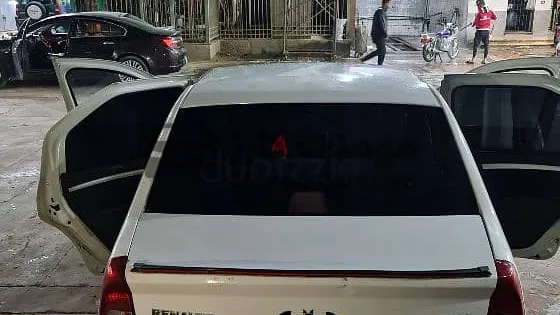 رينو لوجان 2012 أوتوماتيك - حالة ممتازة للبيع