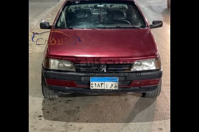 بيجو 405 موديل 1995 اتوماتيك بحالة ممتازة للبيع