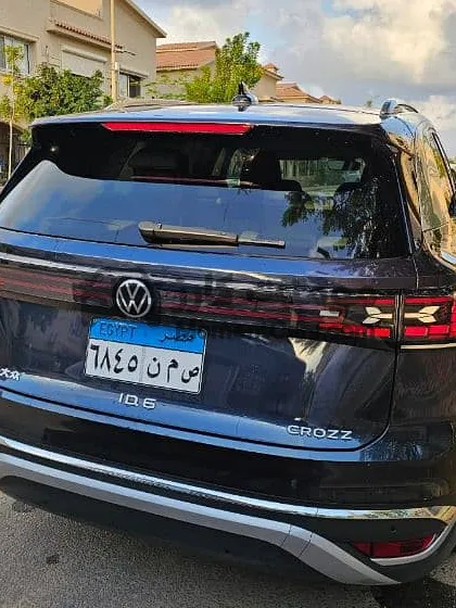 فولكس فاجن ID.6 برو كهرباء 2024 كاش للبيع