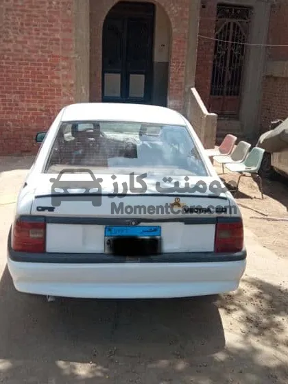 اوبل فيكترا 1994 مانيوال 2000 سي سي للبيع