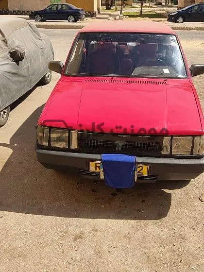 فيات شاهين 1998 دواخل فابريكة للبيع بالعاشر من رمضان