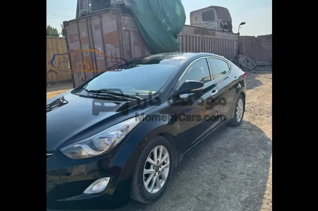 هيونداي إلنترا MD 2012 فئة تانية فتحة سقف للبيع