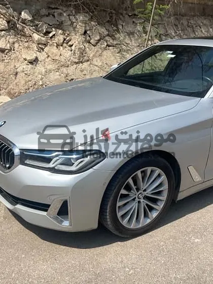 بي ام دبليو 520i موديل 2021 حالة ممتازة