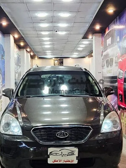 كيا كارينز 2013 كامله أعلى فئة اتوماتيك للبيع