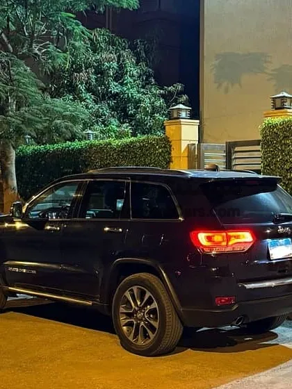 جيب جراند شيروكي ليميتد 2018 5.7 عداد قليل