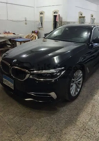 بي ام دبليو 520 موديل 2019 أعلى فئة 130 ألف كم