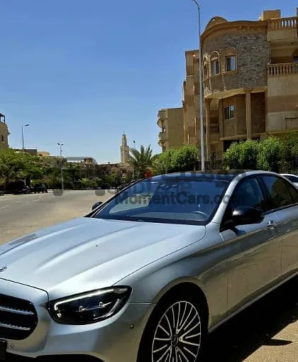 مرسيدس E200 موديل 2021 فابريكا بالكامل عداد 22 ألف كم