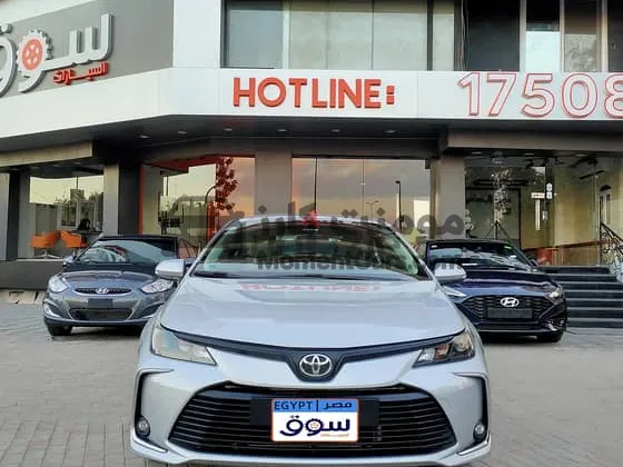 تويوتا كورولا 2023 ف2 خليجي 19000 كم كاش وتقسيط