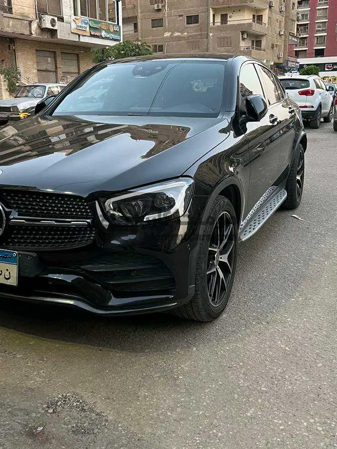 مرسيدس GLC 300 كوبيه 2020 فئة كاملة للبيع