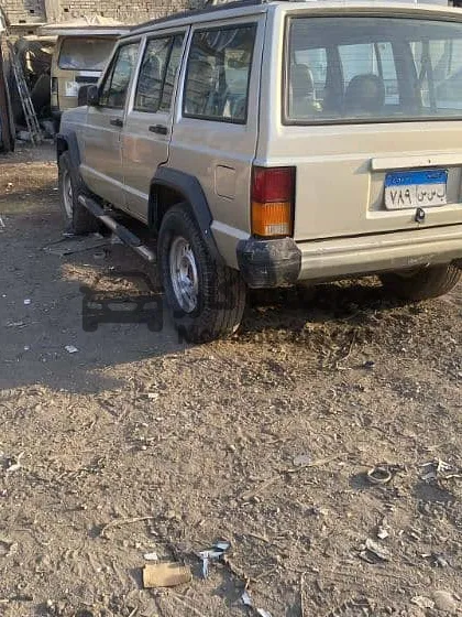 جيب شيروكي 1998 مانيوال 6 سلندر للبيع